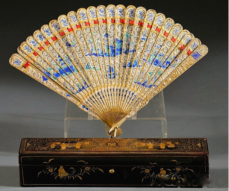 CHINESE EXPORT SILVER: The Enamel Revival Phenomenon 中國出口銀器